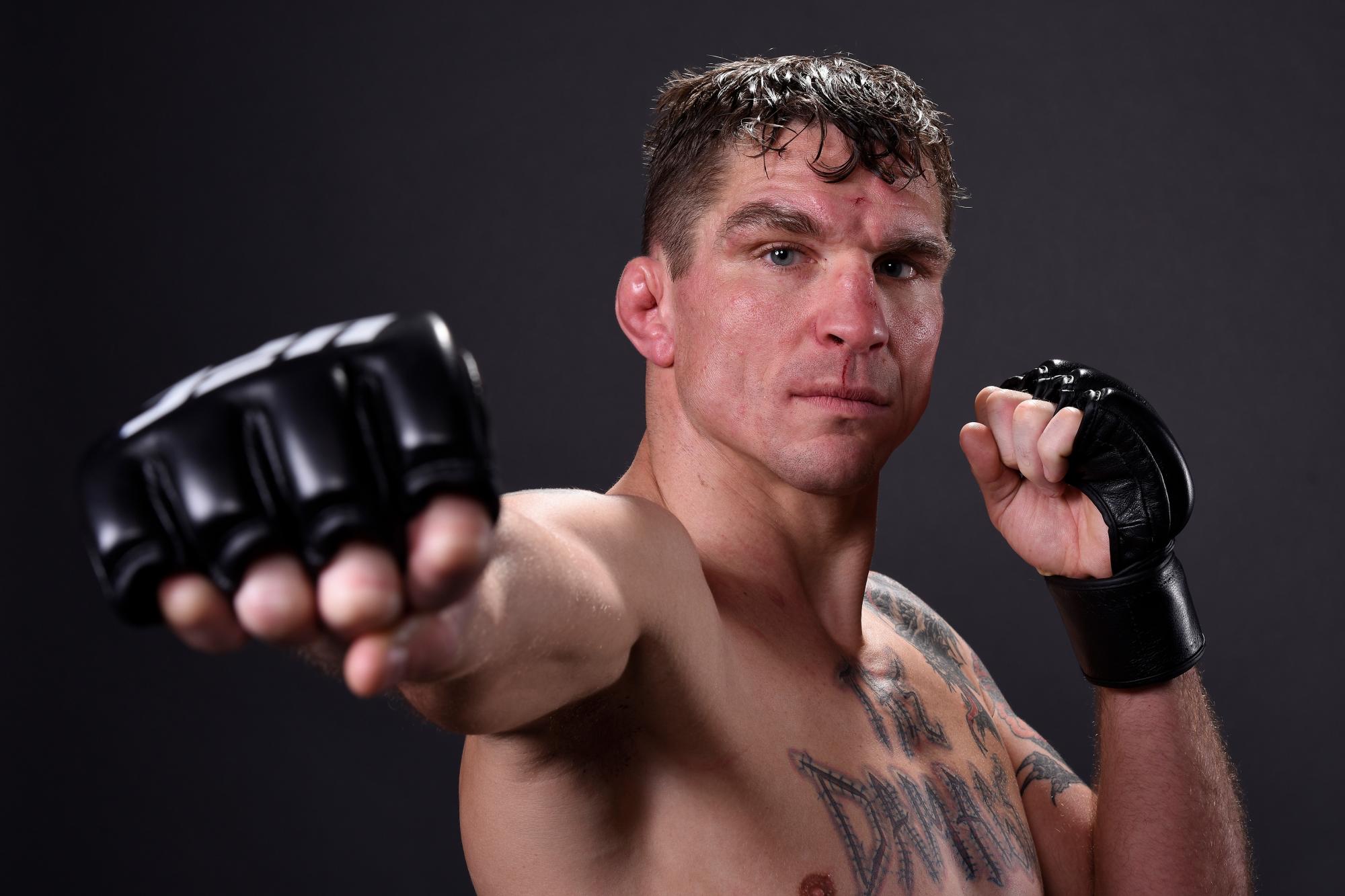 Darren Elkins Darren Elkins