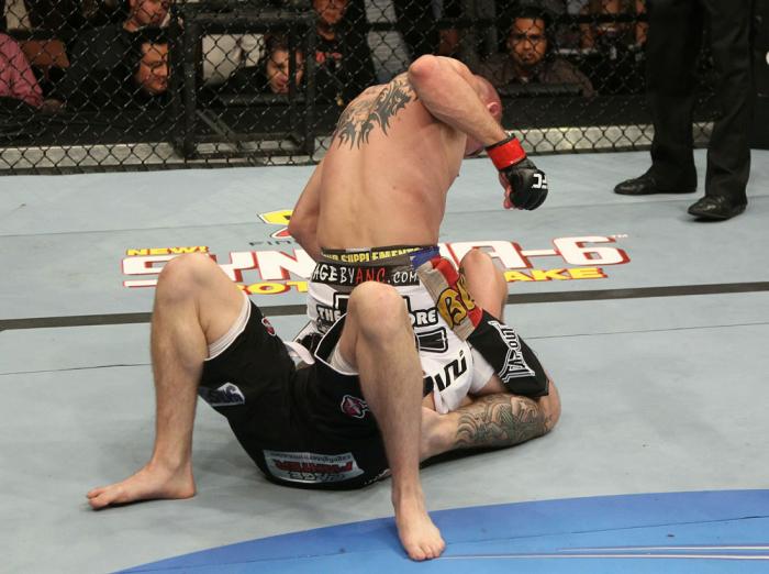 Donald Cerrone vs Paul Kelly