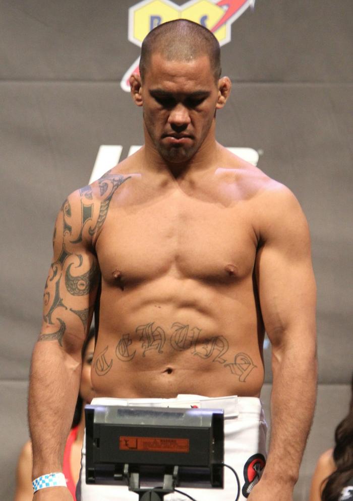 UFC 127 Weigh-in: James Te Huna