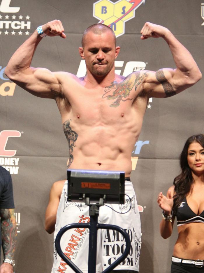 UFC 127 Weigh-in: Chris Lytle