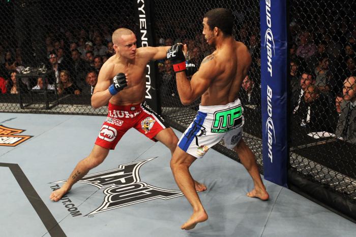Jose Aldo vs Mark Hominick