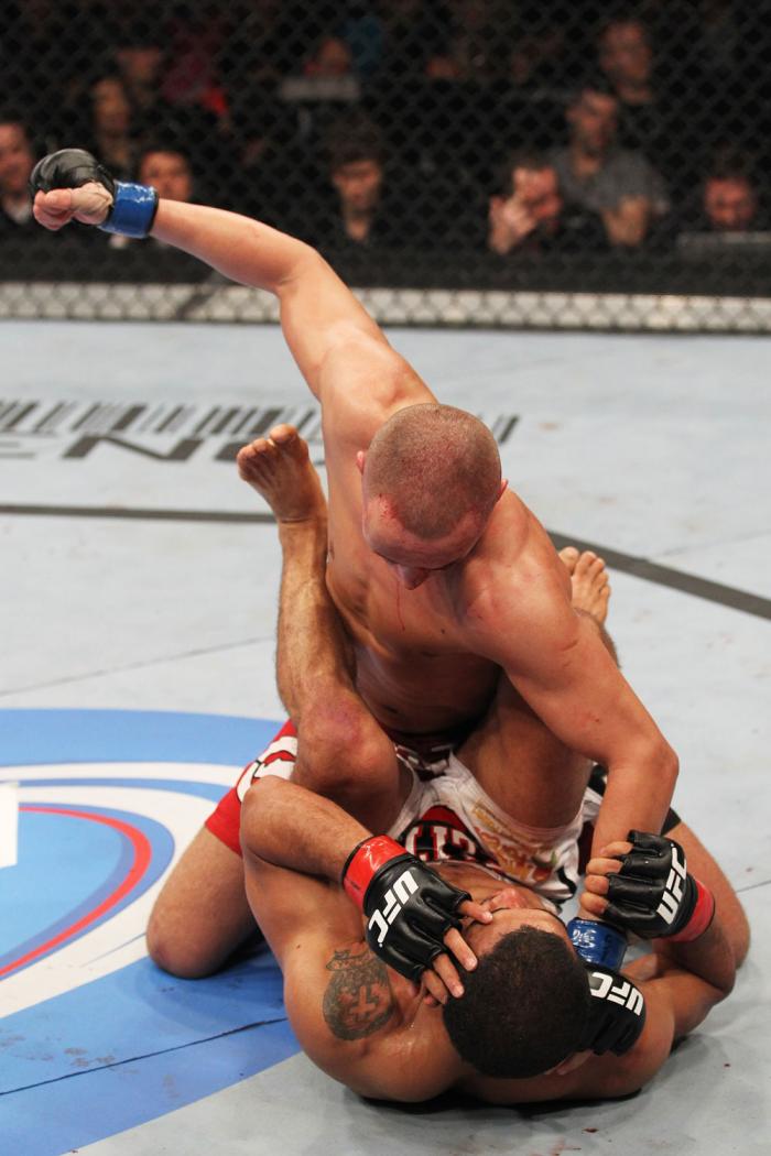 Jose Aldo vs Mark Hominick