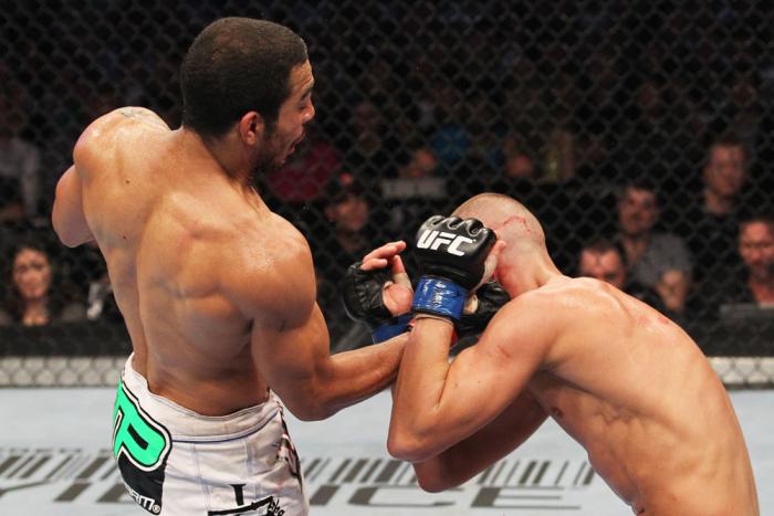 Jose Aldo vs Mark Hominick