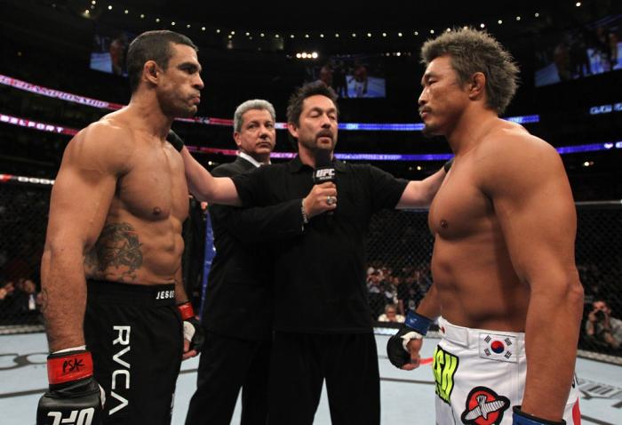 UFC 133: Belfort vs. Akiyama