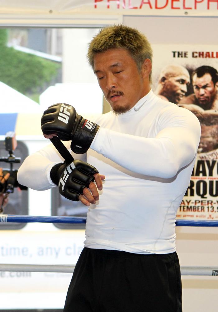 Yoshihiro Akiyama