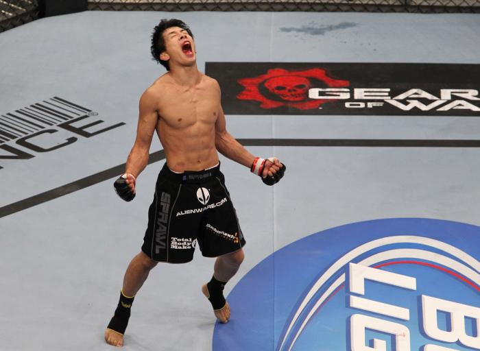 Mizugaki celebrates his win