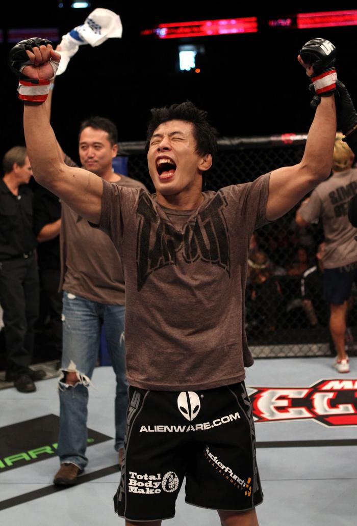 Mizugaki celebrates his win