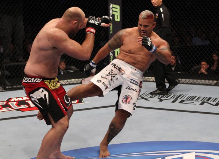Rothwell vs Hunt