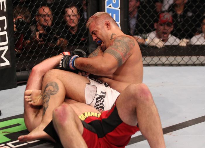 Rothwell vs Hunt