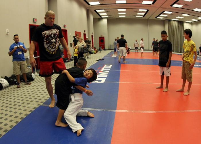 UFC fighter Tito Ortiz and teaches a seminar at the UFC Fan Expo