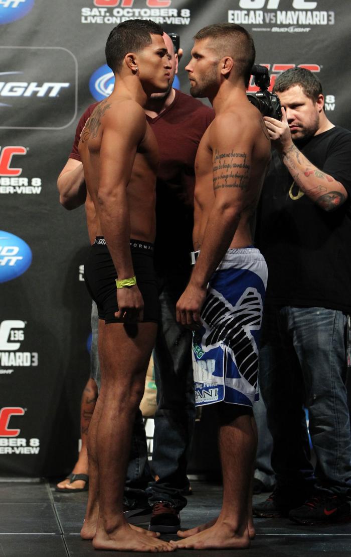 Anthony Pettis vs Jeremy Stephens