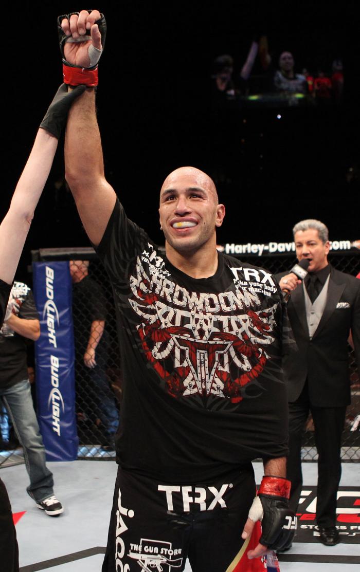 Brandon Vera wins by unanimous decision over Eliot Marshall