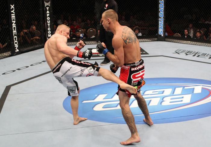 Dennis Siver vs Donald Cerrone