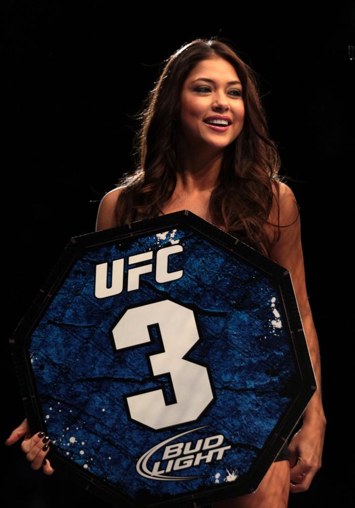 Octagon Girl Arianny Celeste