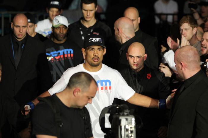 Mark Munoz enters the arena