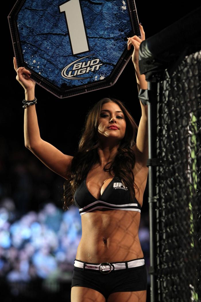 Octagon Girl Arianny Celeste