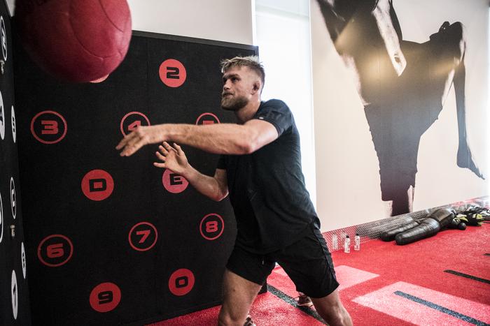 Alexander Gustafsson prepares for UFC 232 at the UFC Performance Institute