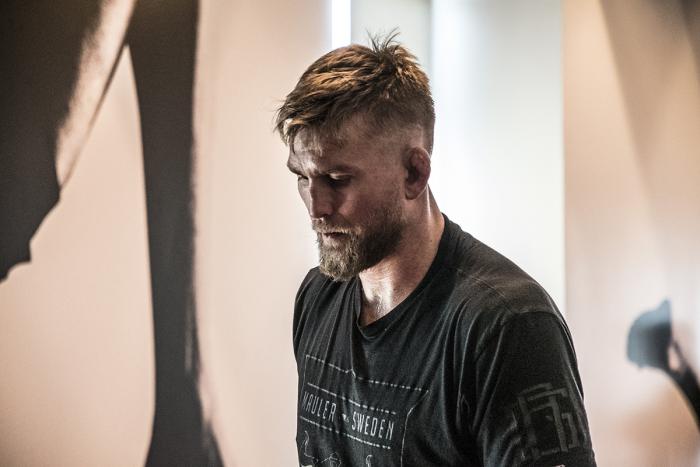 Alexander Gustafsson prepares for UFC 232 at the UFC Performance Institute