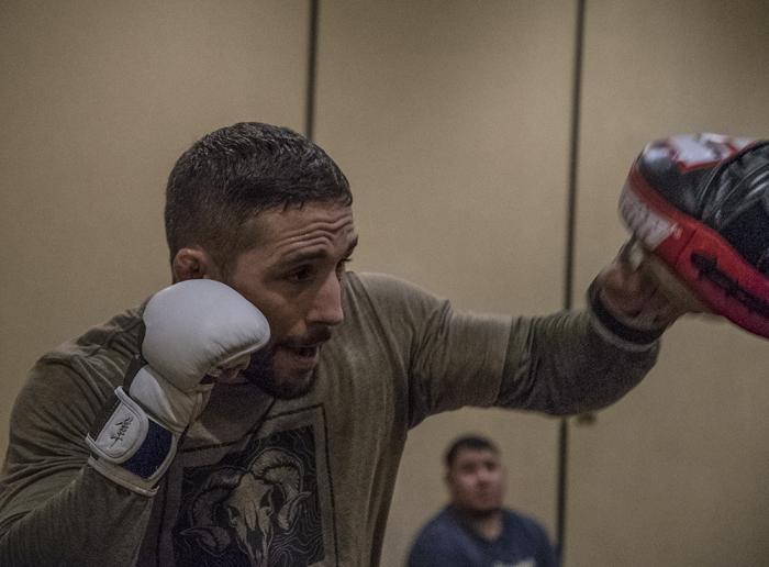 UFC 232 Chad Mendes late workout