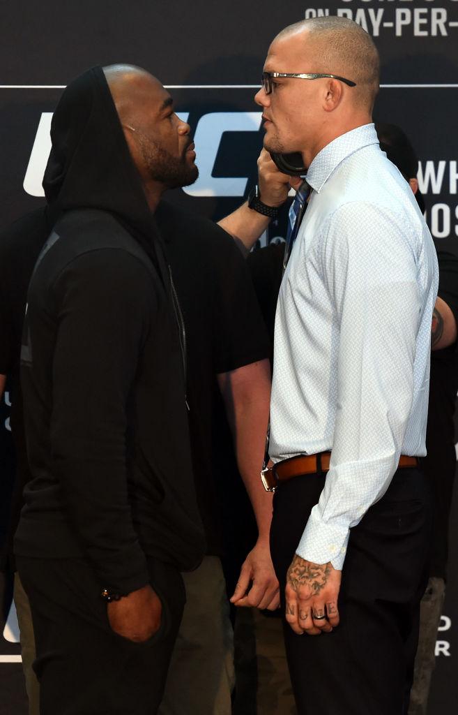 CHICAGO, ILLINOIS - JUNE 07: (L-R) Opponents Rashad Evans and Anthony Smith face off during the UFC 225 Ultimate Media Day at the United Center on June 7, 2018 in Chicago, Illinois. (Photo by Josh Hedges/Zuffa LLC/Zuffa LLC via Getty Images)