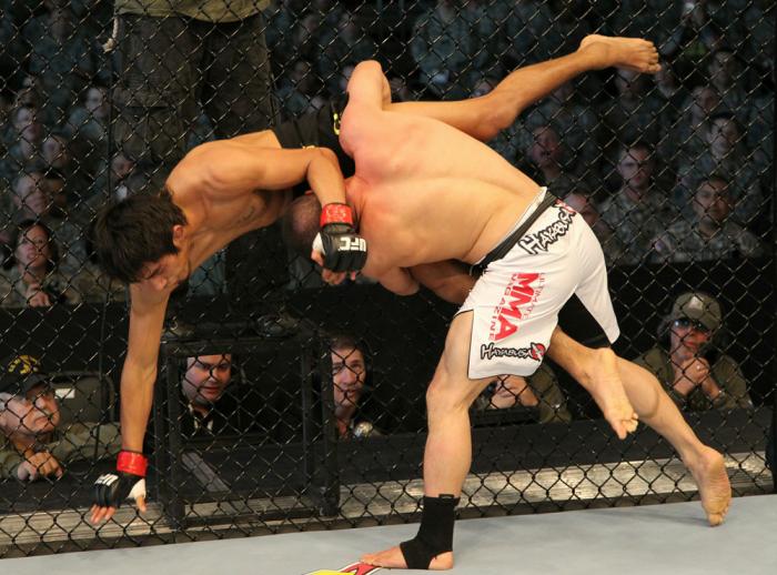 (L)Campuzano vs. (R)Cariaso