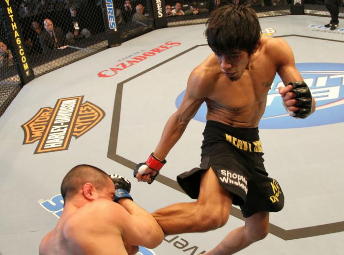 (R)Campuzano vs. (L)Cariaso