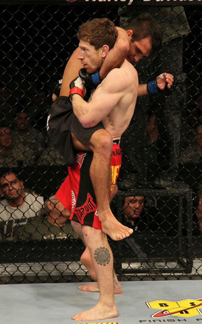 (R)Brown vs. (L)Yahya