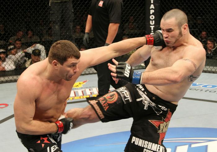 (L)Mitrione vs. (R)Hague