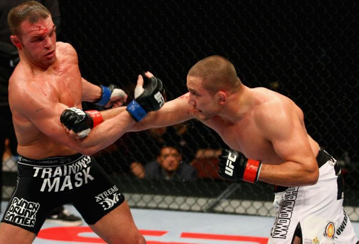 Mike Pierce vs Paul Bradley
