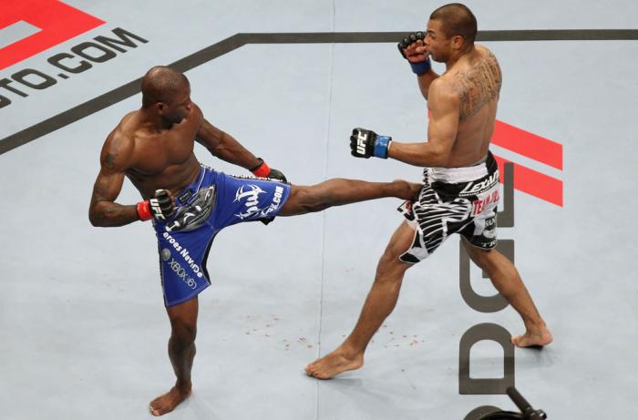 Robert Peralta vs Mackens Semerzier