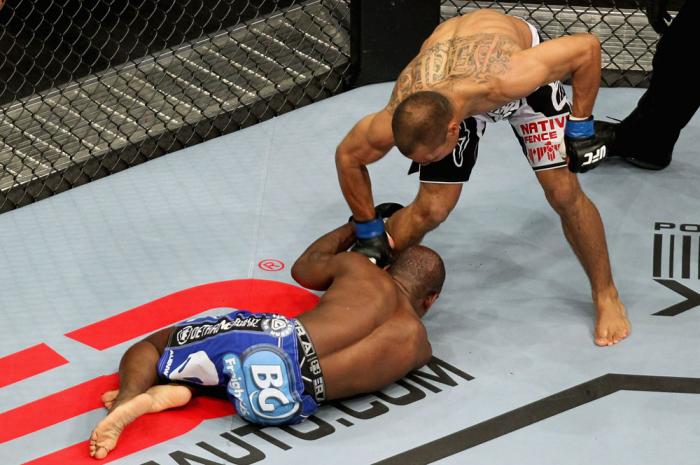 Robert Peralta vs Mackens Semerzier