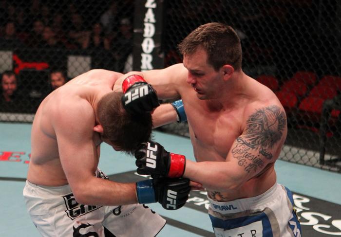 Nik Lentz vs Waylon Lowe