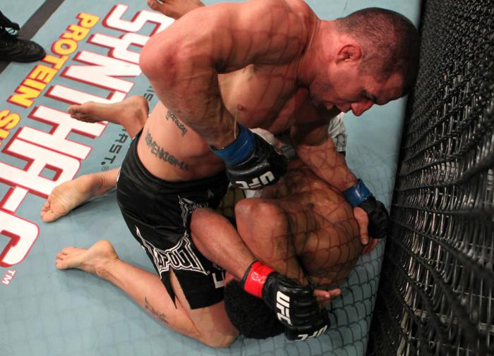Aaron Simpson vs Mario Miranda