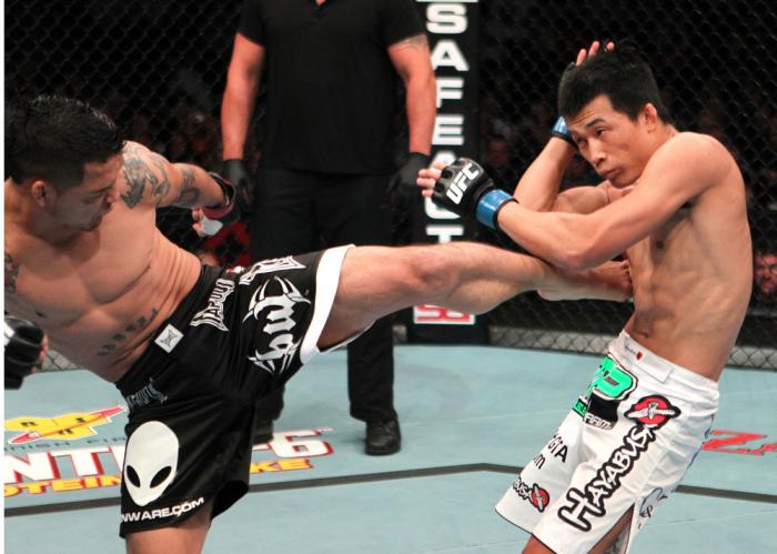 Chan Sung Jung vs Leonard Garcia