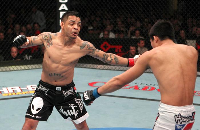 Chan Sung Jung vs Leonard Garcia