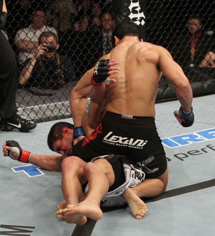 Danny Castillo vs Joe Stevenson