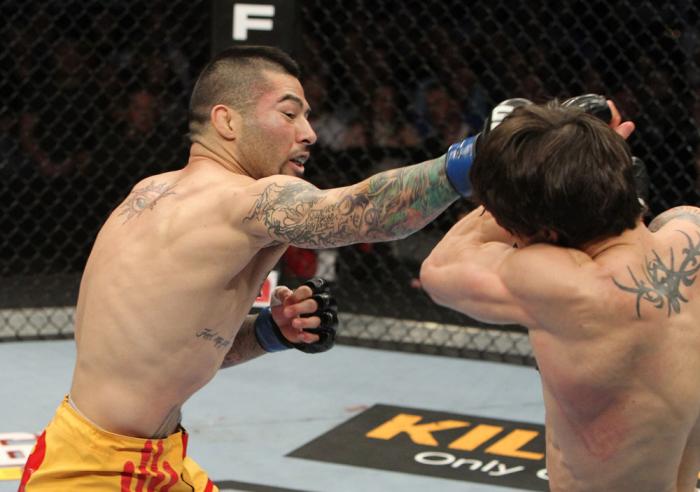 Brian Bowles vs Damacio Page