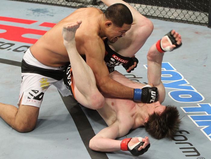 Mark Munoz vs CB Dollaway