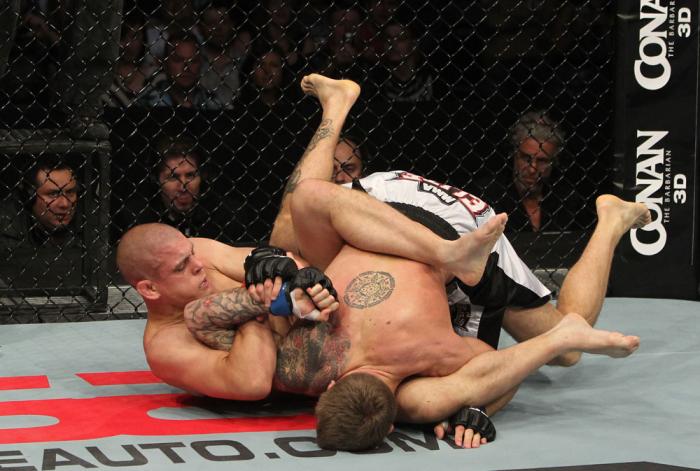 Joe Lauzon vs Curt Warburton