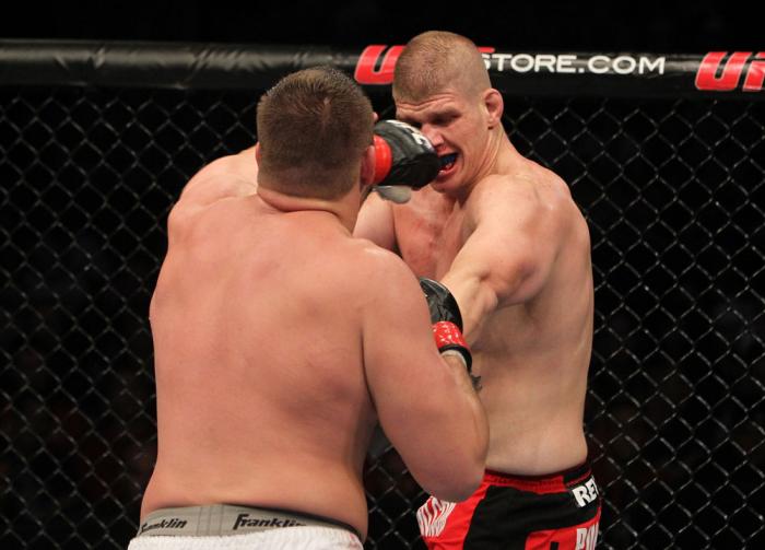 Matt Mitrione vs Christian Morecraft