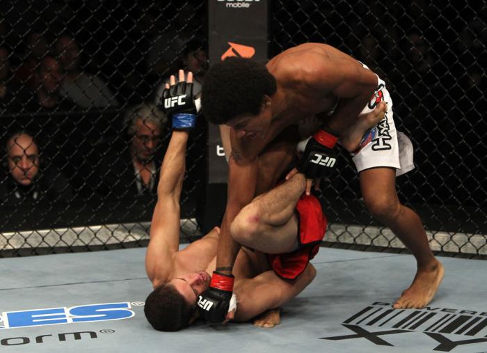 Jimy Hettes vs Alex Caceres