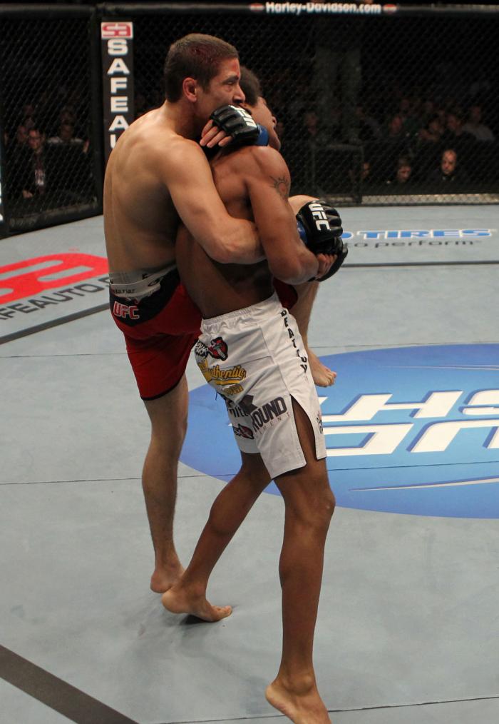 Jimy Hettes vs Alex Caceres