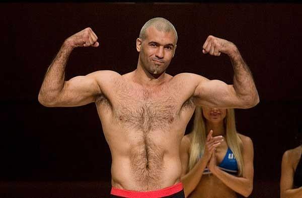 UFC 70: Nations Collide Weigh-In: Elvis Sinosic
