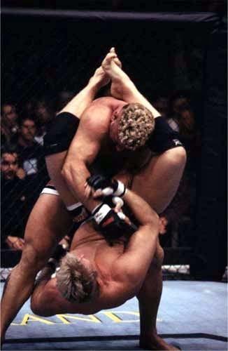 UFC 34 Image 02