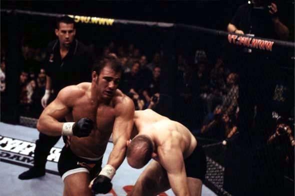 UFC 34 Image 06