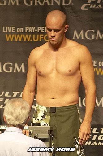 UFC 54 Weigh In