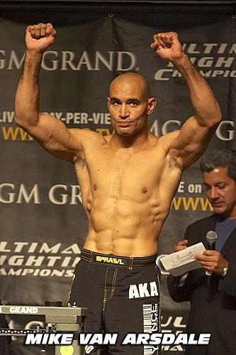 UFC 54 Weigh In