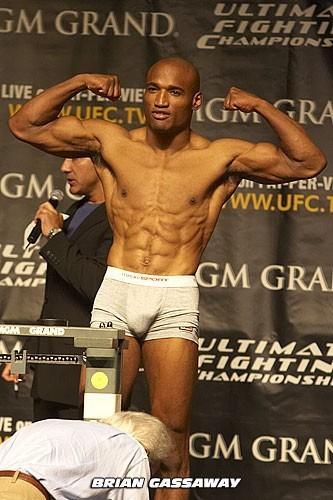 UFC 54 Weigh In
