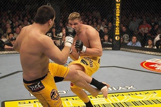 UFC 51 Event Buentello vs. Eilers