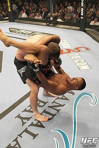 UFC 48 Event Hughes vs. Verissimo